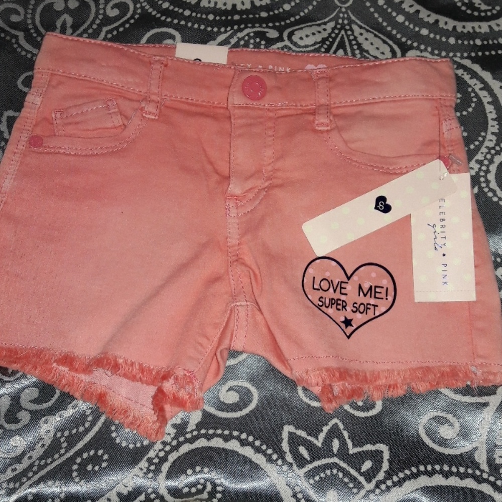 girls shorts ( 2 shorts)
